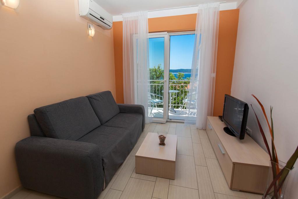 Apartments Ines Selce Exterior foto